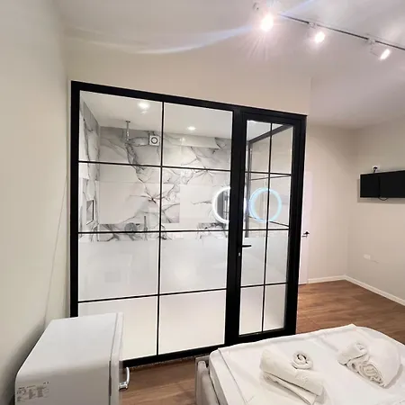 Serene Aparthotel 3*