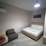 Lägenhetshotell Serene Vlorë