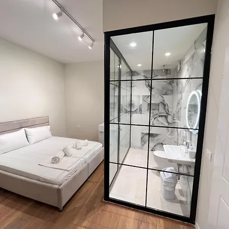 Serene Aparthotel 3*