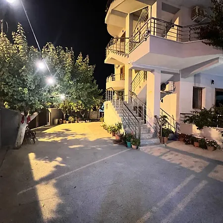 Serene Aparthotel 3*