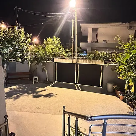 Ξενοδοχείο με διαμερίσματα Serene