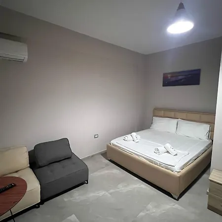 Ξενοδοχείο με διαμερίσματα Serene Vlorë