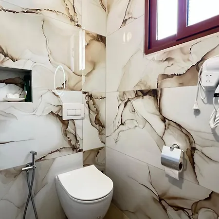 Serene Hotel apartamentowy 3*