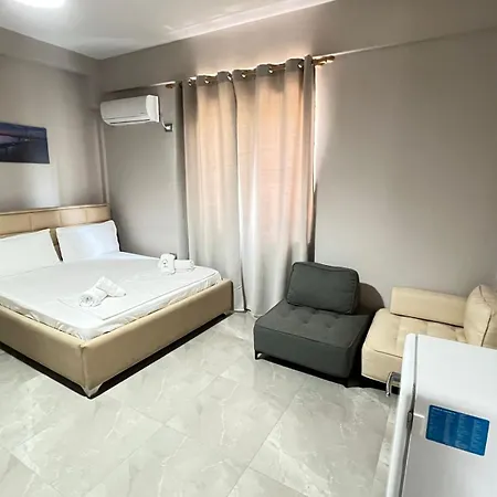 Serene Aparthotel 3*