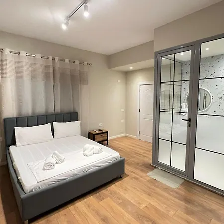 Serene Aparthotel 3*